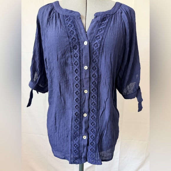 parrallel skies Tops - 🛍️Blue Button-Up Top